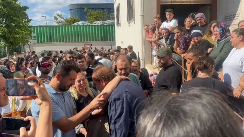 Eren Kaşıkçı son yolculuğuna uğurlandı! Cenazede yürek yakan anlar - Resim: 1