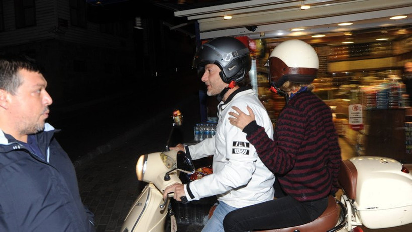 Mirgün Cabas sarışın güzelle yakalandı! Olay yaratacak görüntüler! - Resim: 2