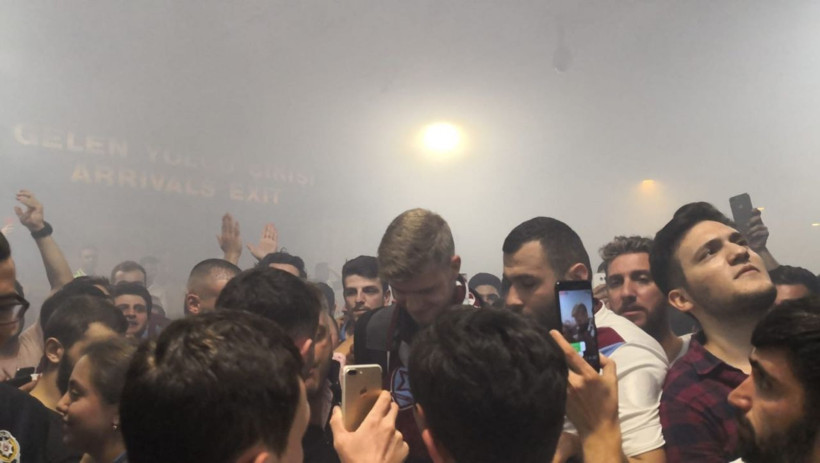 Trabzonspor'dan gece yarısı bombası! Alexander Sörloth çoşkuyla karşılandı - Resim: 4