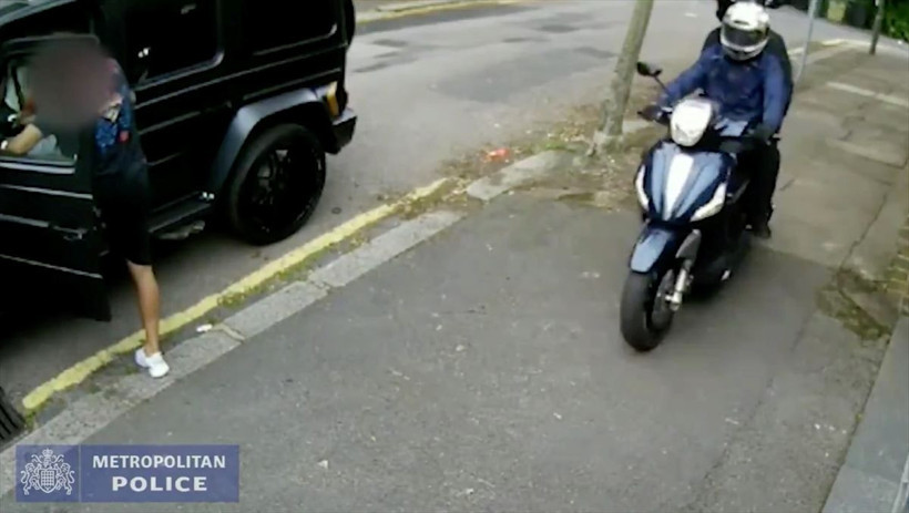 Mesut Özil'e saldırının yeni görüntüleri ortaya çıktı - Resim: 2