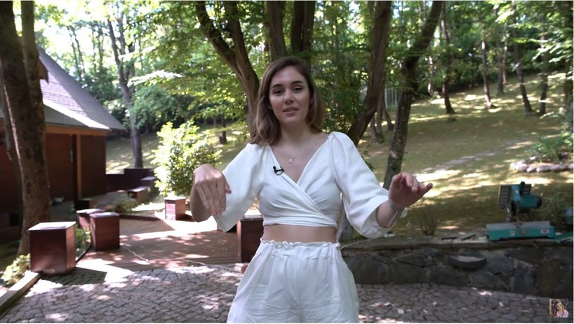 Eser Yenenler ve Berfu Yenenler'in olay ultra lüks yeni evi! Bahçesinde jakuzi bile var - Resim: 1