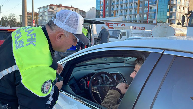 Güneş gözümü alıyor bahanesi kurtaramadı aracınız trafikten men edilebilir - Resim: 2