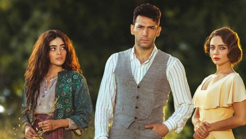 SHOW TV Aziz dizisinin Efnan'ı Simay Barlas'a İbrahim Tatlıses'ten övgü üstüne övgü - Resim: 2