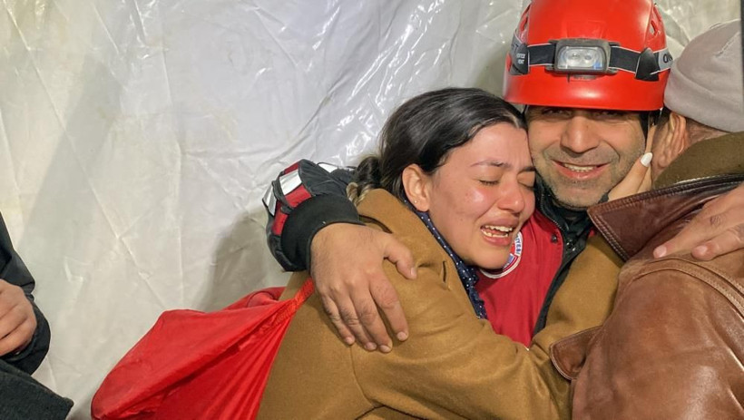 Göçük altından 66 saat sonra çıkarıldı! Mutluluk gözyaşları: İlk isteğini duyan herkes seferber oldu! - Resim: 3
