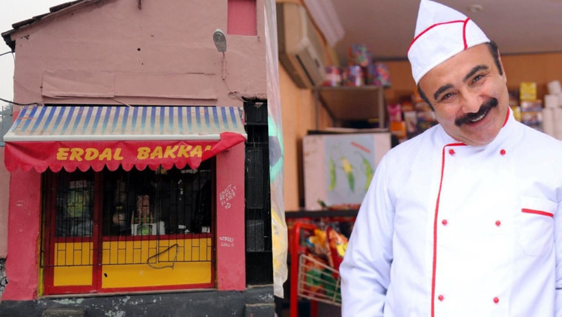 Leyla ile Mecnun'un Erdal Bakkal'ı Cengiz Bozkurt depremzedelerin yardımına koştu - Resim: 2