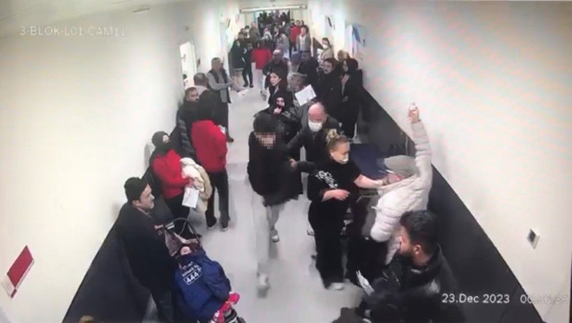 Kızın saçına dokundu iddiası sonrası ortalık karıştı hasta yakınları doktora tekme tokat saldırdı - Resim: 4