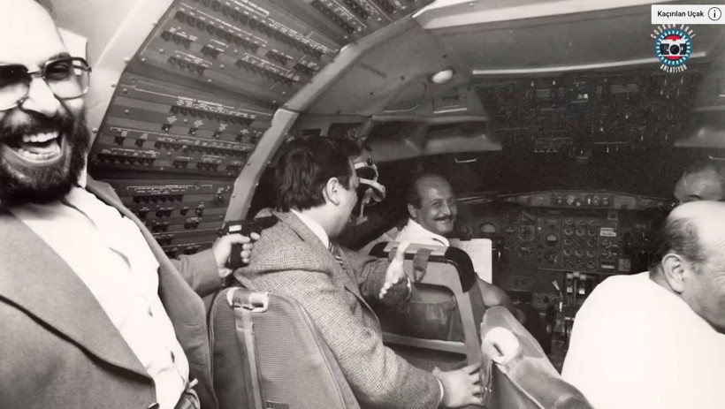 Ankara'da bit pazarından gerçek F-104 savaş uçağı aldı bahçesine koydu - Resim: 1