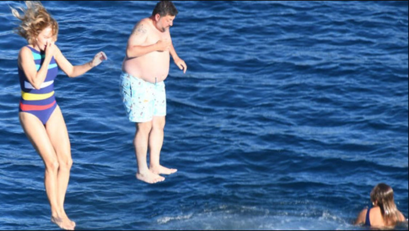 İstifaya yol açan aşkıyla Ece Erken tatil sezonu açtı! Şafak Mahmutyazıcıoğlu denizin keyfini çıkardı - Resim: 2