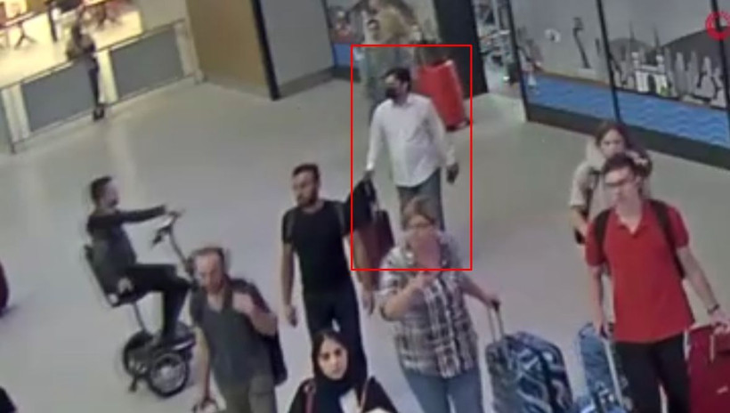 Dubai'den İstanbul'a gelen yolcunun üzerinden çıkanlar şok etti - Resim: 2