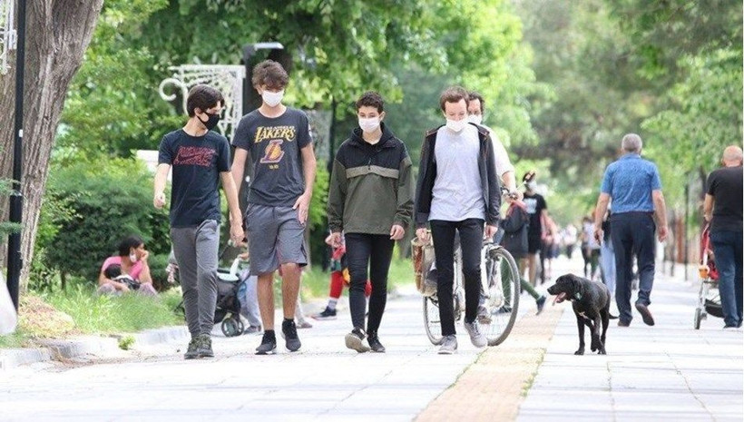 İki gün boyunca sokağa çıkmak yasak! A101, BİM, ŞOK, Migros hangi saatlerde açık? - Resim: 1