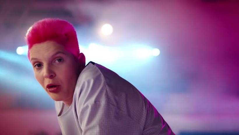 Ebrar Karakurt'un şampuan reklamına Ali Atıf Bir'den 'eşcinsellik' eleştirisi - Resim: 4