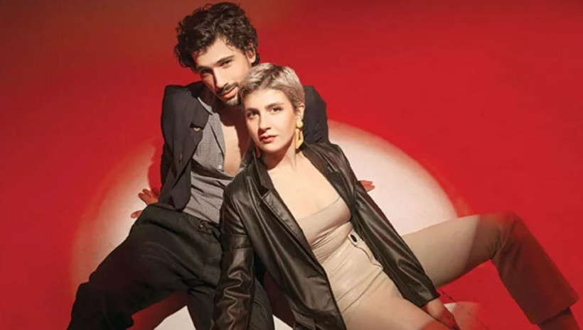 Seksilik itirafı geldi! 'Vücuduna bir nefes üflenmiş gibi' deyip Menajerimi Ara Kırgın Çiçekler yıldızı anlattı - Resim: 1