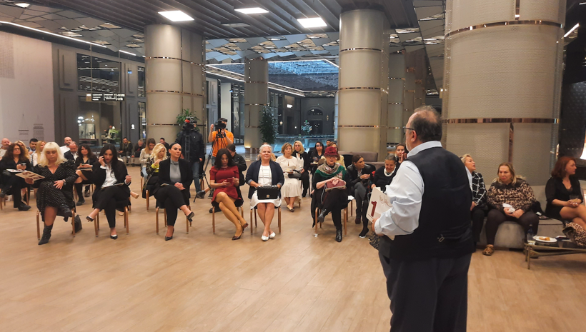 Kıvanç Tatlıtuğ 50 yıllık gözlüğünü bakın ne için bağışladı 25 bin liraya satıldı - Resim: 4