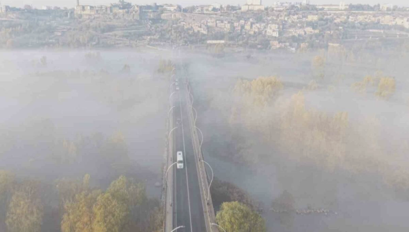 Diyarbakır'da yoğun sis! Tarihi yapılar sis denizinde kayboldu - Resim: 3