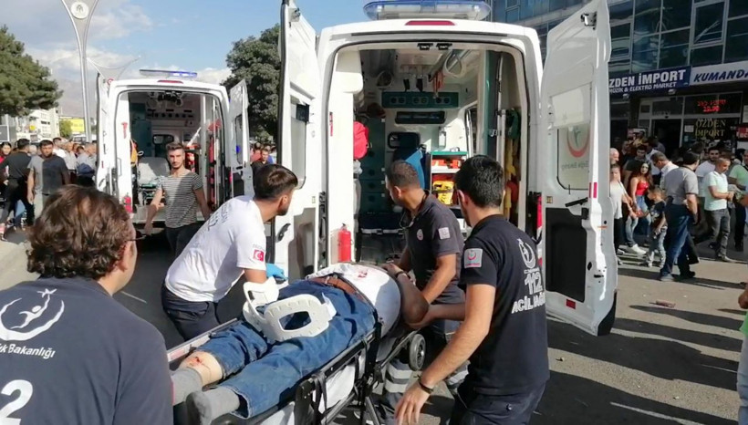 Erzincan’da iki motosiklet çarpıştı: 1 ölü 2 yaralı - Resim: 2