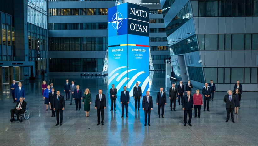 NATO Liderler Zirvesi'nde geleneksel aile fotoğrafı çekildi - Resim: 4
