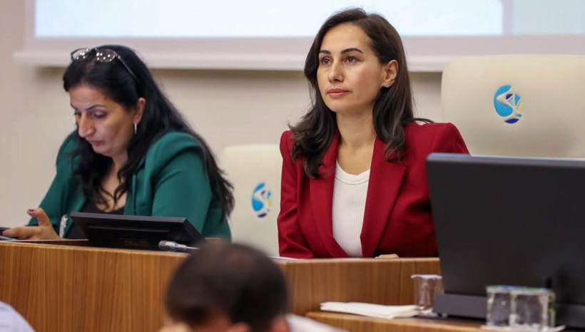 Özlem Vural Gürzel'e AK Parti'ye geçti diye yapılana bak! Komşu 'yazık' dedirtti - Resim: 1