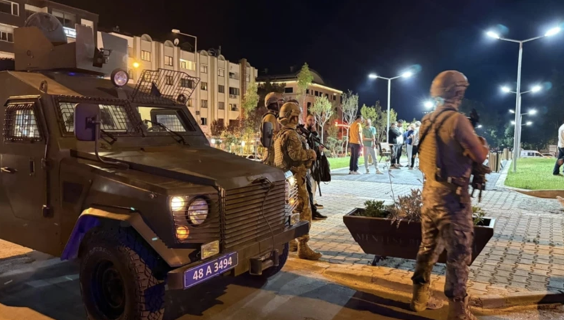 Şehit polise eşinden yürekleri dağlayan veda! - Resim: 3