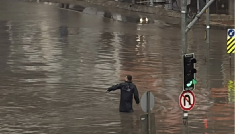 41 yılın afeti İstanbul'u vurdu, böylesi ilk kez oldu! Film sahnesi değil hepsi gerçek - Resim: 18