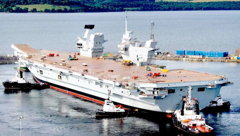 İngiltere'nin en büyük uçak gemisi denize açıldı - Resim: 3