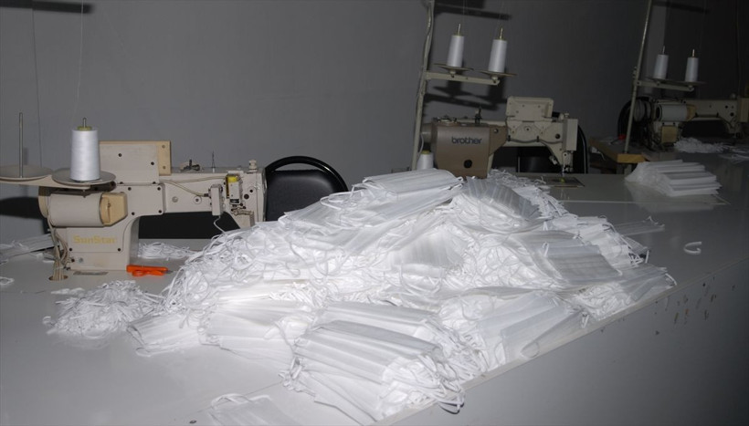 İstanbul'da 1 milyon kaçak maske yakalandı 5 kişi gözaltında - Resim: 3