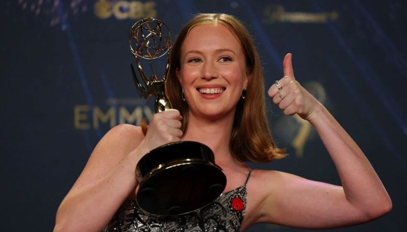 77. Emmy ödülleri sahiplerini buldu: Yahudi oyuncudan sahnede gelen 'Filistin' mesajı salonda alkış kopardı - Resim: 4