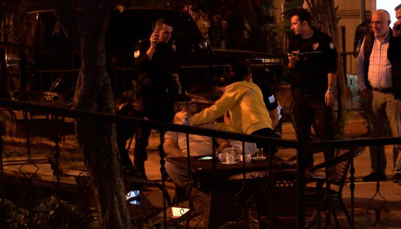 İstanbul Fatih'te otelin kafesinde kanlı infaz - Resim: 2