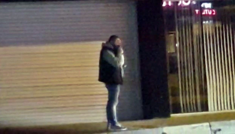 Antalya'da korkunç görüntüler! 2 aylık köpeği ısırıp yumrukladı - Resim: 2