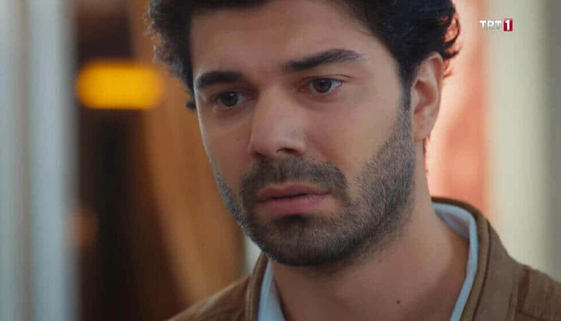 Elimi Bırakma dizisinin yıldızı Batuhan Ekşi sevgilisiyle görüntülendi! Yeni imajı şaşırttı - Resim: 2