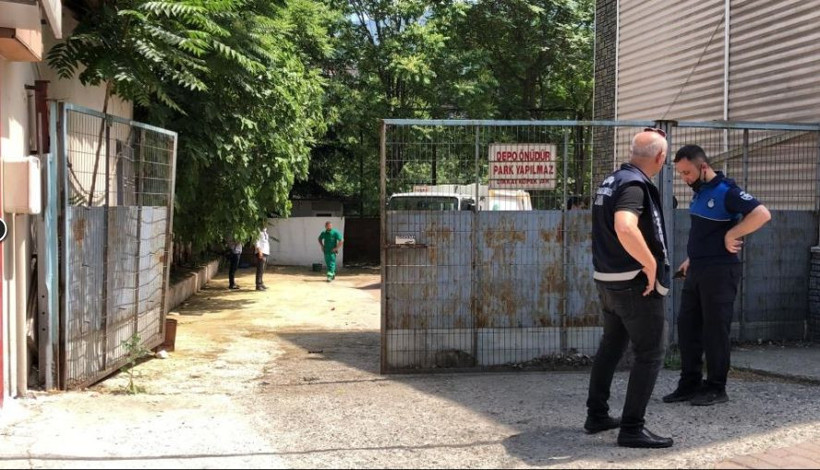 Bursa'da rezil görüntü! 3 ton eti yerden topladılar o etleri vatandaşa yedireceklerdi - Resim: 4