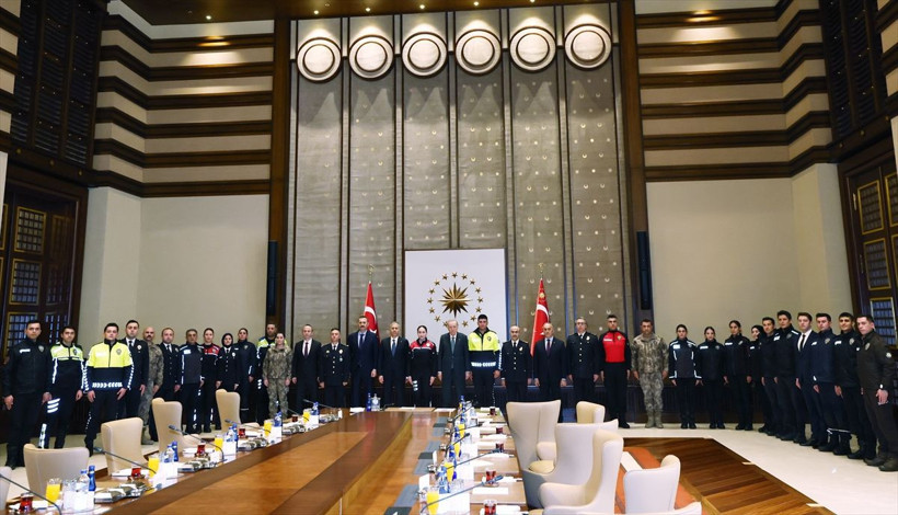 Cumhurbaşkanı Erdoğan, Bakan Yerlikaya ve Türk Polis Teşkilatı heyetini kabul etti - Resim: 3