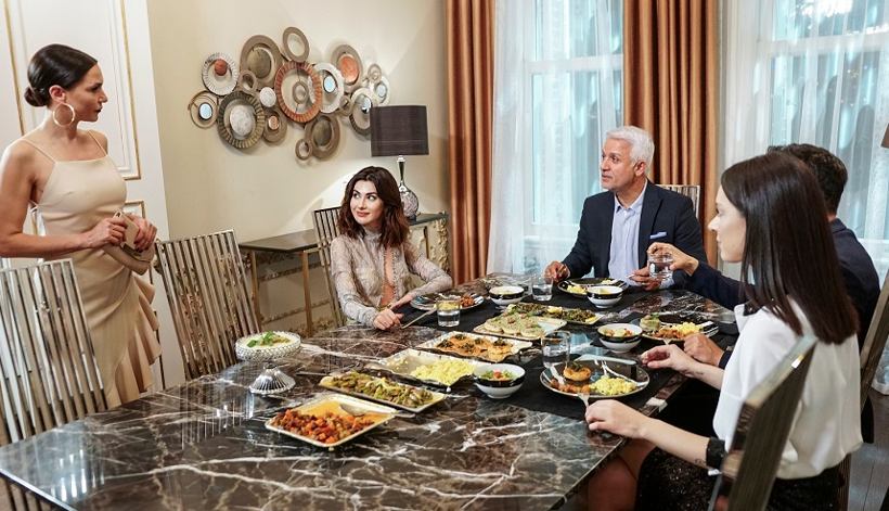 Tescilli dünya güzeli Yasak Elma'ya transfer oldu yeni sezonda olay yaratacak - Resim: 1