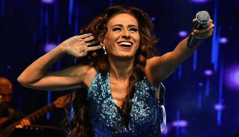 Yıldız Tilbe Harbiye'de hem coştu hem duygulandı! - Resim: 2