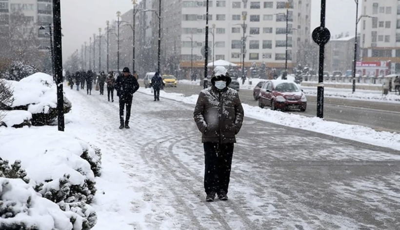 Sıcaklık 9 derece birden düştü! Kış geri geliyor, 12 il için kar uyarısı - Resim: 1