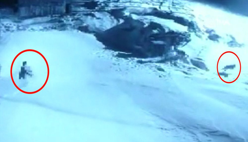 Köye inip dehşet saçtılar! Ev sahibi ayakkabısını bile giymeden dışarı koştu - Resim: 3