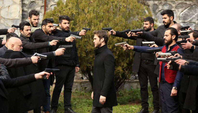 Efsane dizi Çukur hakkında bomba iddia: Yer yerinden oynayacak! - Resim: 4