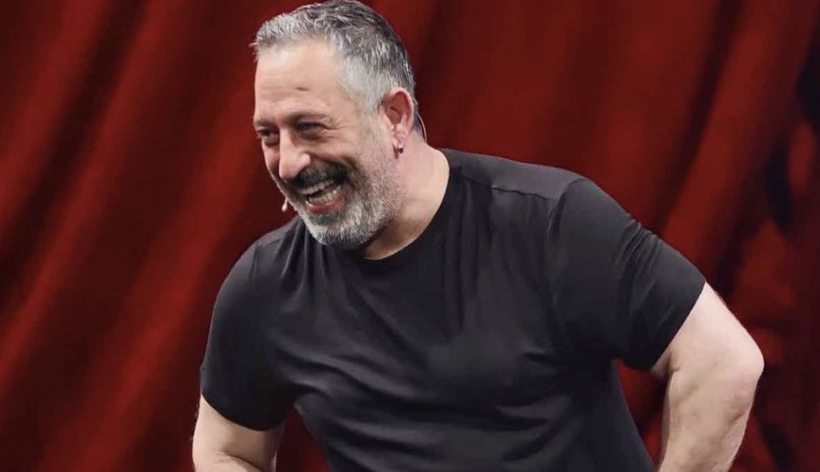 Cem Yılmaz'a şok! Sahnede anlattığı vize olayı başına geldi - Resim: 1