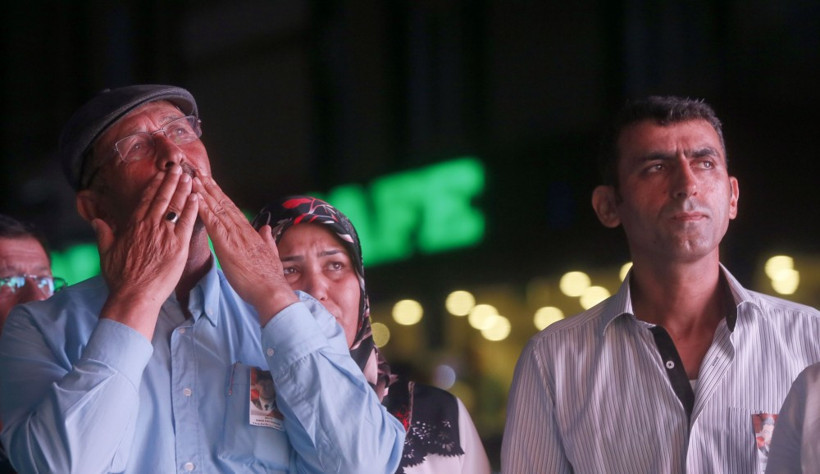 Ömer Halisdemir’in babası vatandaşları ağlattı! - Resim: 3