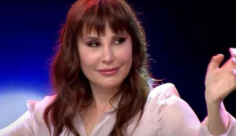 Funda Arar estetiklerden sonra bambaşka biri oldu! İşte yaptırdığı operasyonlar - Resim: 1