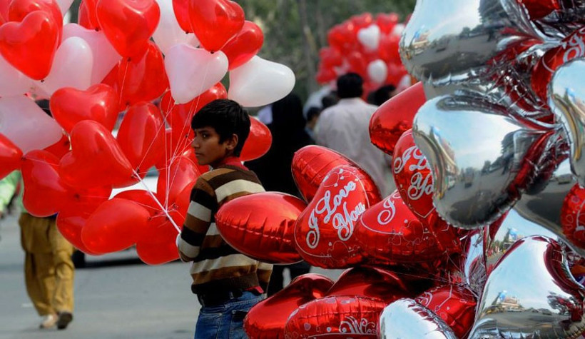 Sevgililer gününü kutlamak yasaklandı bakın nerede - Resim: 2