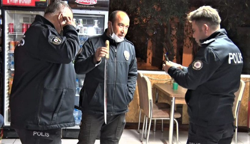 Antalya'da kendini dükkana kilitleyip kabusu yaşattı: 3 bin TL verdim mi... - Resim: 4