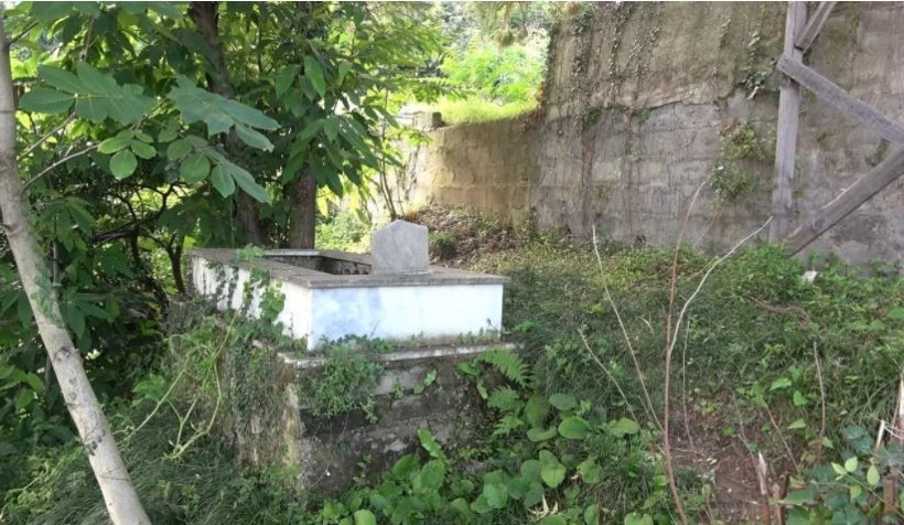 Pandemide darboğaza giren tiyatrocu Orhan Çağlar babasından kalan mezarı satıyor! - Resim: 1