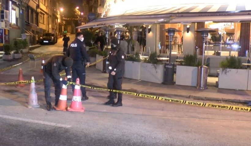 Teoman'ın da bulunduğu Bebek Lucca'ya saldıranın kimliği ortaya çıktı meğer eski çalışanmış! - Resim: 2