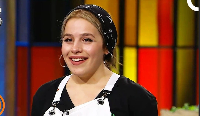 Masterchef ana kadrosuna Fatma Nur girdi seyirci reyting için değer mi dedi kazan kaldırdı! - Resim: 2