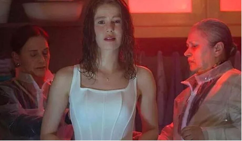 Kırmızı Oda , Masumlar Apartmanı ve Camdaki Kız Türkiye'nin en çok izlenen TV dizisi...  OGM 2021 medya raporu - Resim: 2