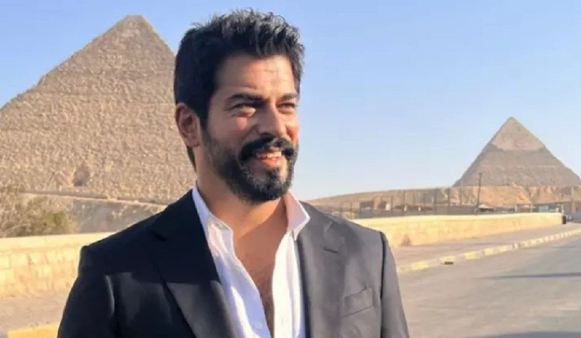 Burak Özçivit’in garajı servet değerinde! Aracının fiyatı ağızları açık bıraktı - Resim: 3