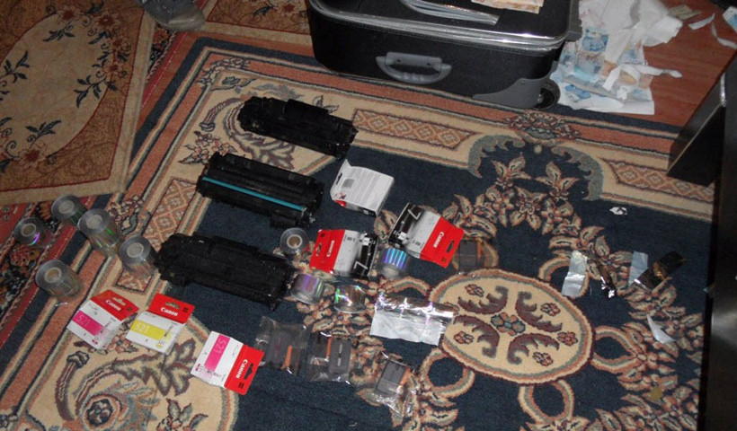 İstanbul'da kalpazan operasyonu - Resim: 4