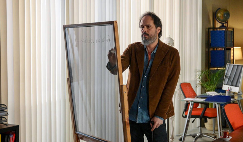 Kanal D'den Hekimoğlu'nu yakan hataya yorum yağdı! - Resim: 1