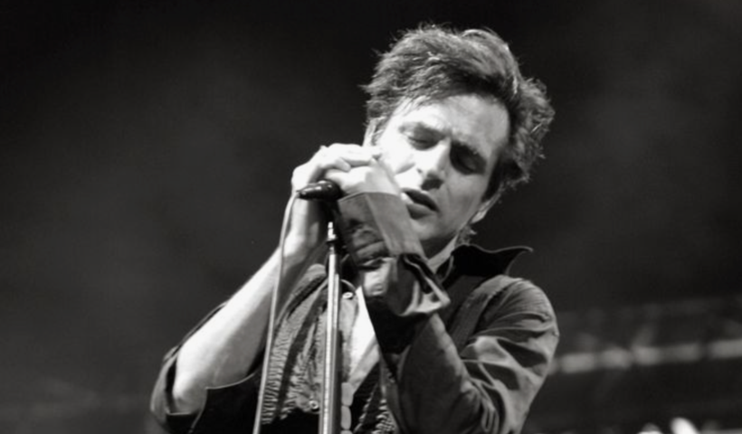 Rockçı Teoman'dan hayatının itirafı! "Bir yıldız gibi yaşamıyorum" - Resim: 3