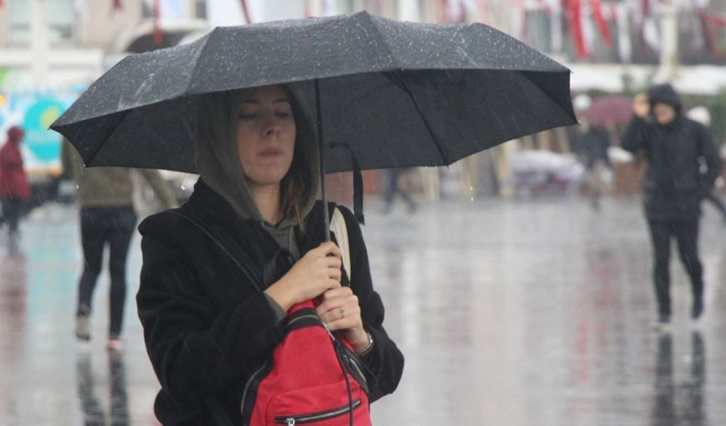 İstanbul'a peş peşe flaş uyarı saat verildi dolu riski var mı! Meteoroloji: 10 şehirde kuvvetli sağanak bekleniyor! - Resim: 4